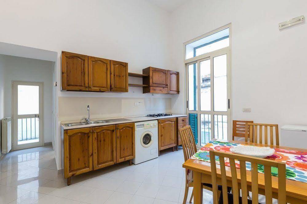 M. Imbriani I Appartement Napels Buitenkant foto