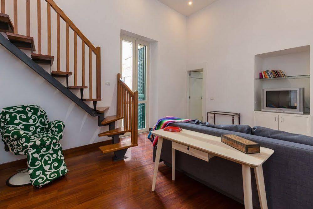 M. Imbriani I Appartement Napels Buitenkant foto